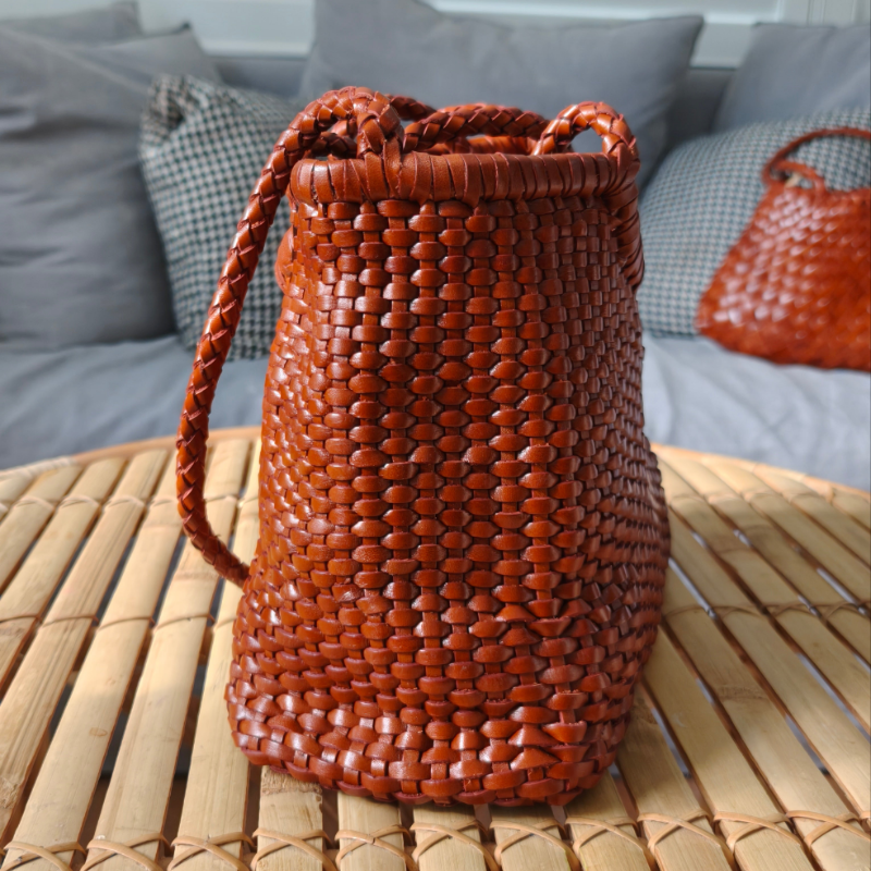 Clara – Tote elegante