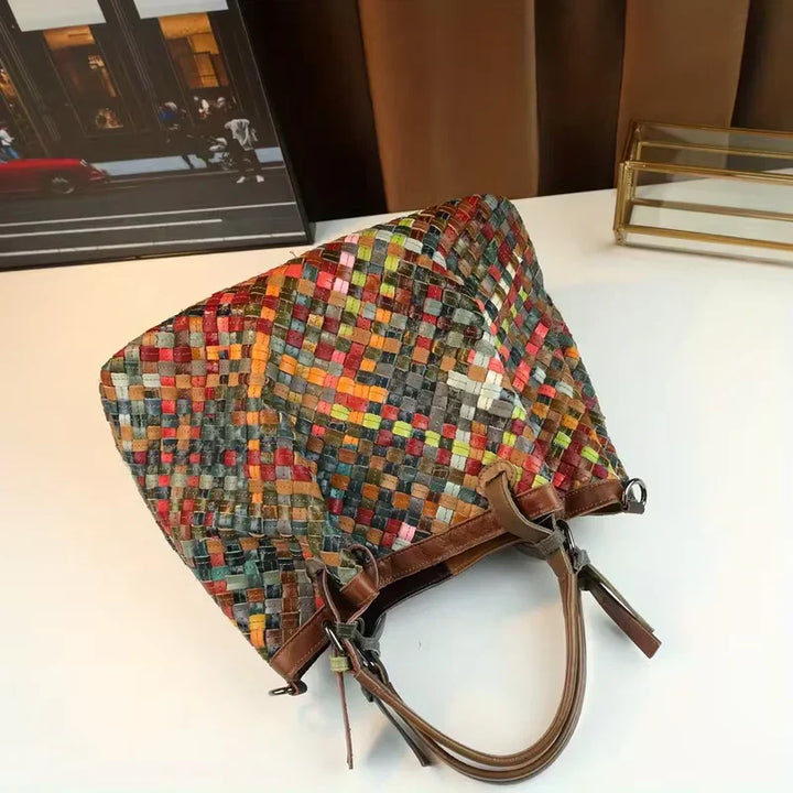 Marina – Encanto ecléctico de un bolso tote elegante