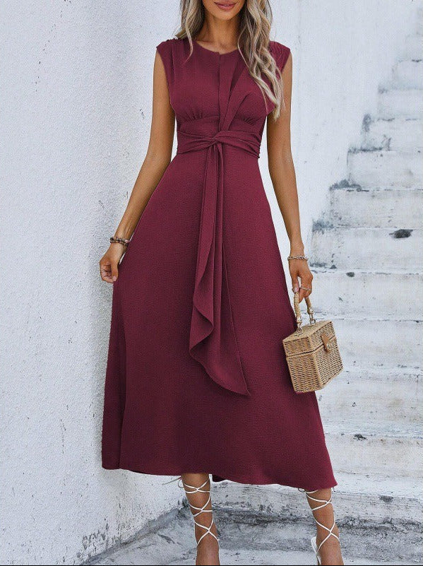 Eva – Vestido elegante sin mangas con cinturón refinado