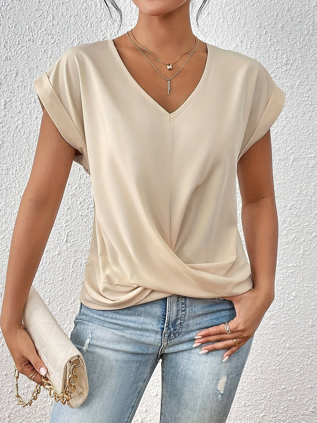 Cleo – Camiseta casual elegante con escote corazón