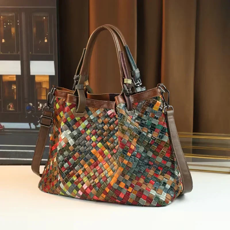 Marina – Encanto ecléctico de un bolso tote elegante