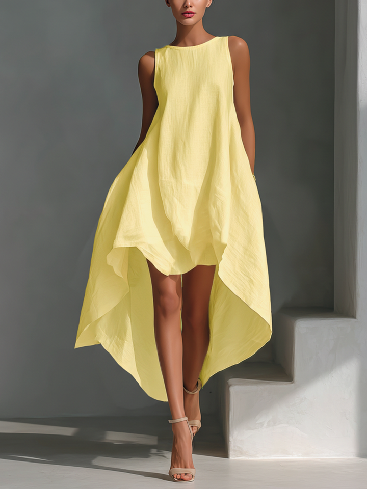 Elena – Vestido midi blanco con corte asimétrico elegante