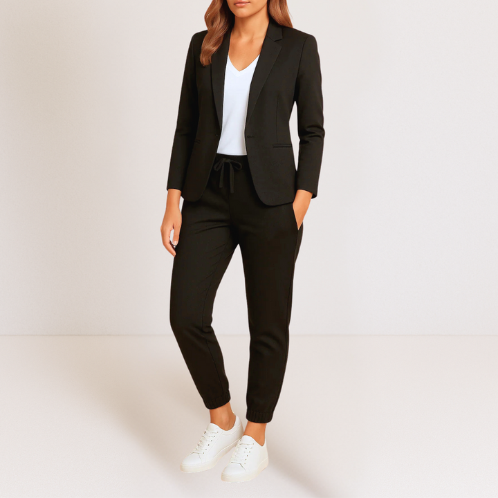 Monique – Elegancia moderna en un completo confortable