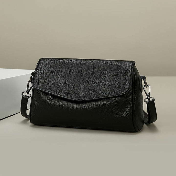 Lara – Bolso de hombro elegante con solapa