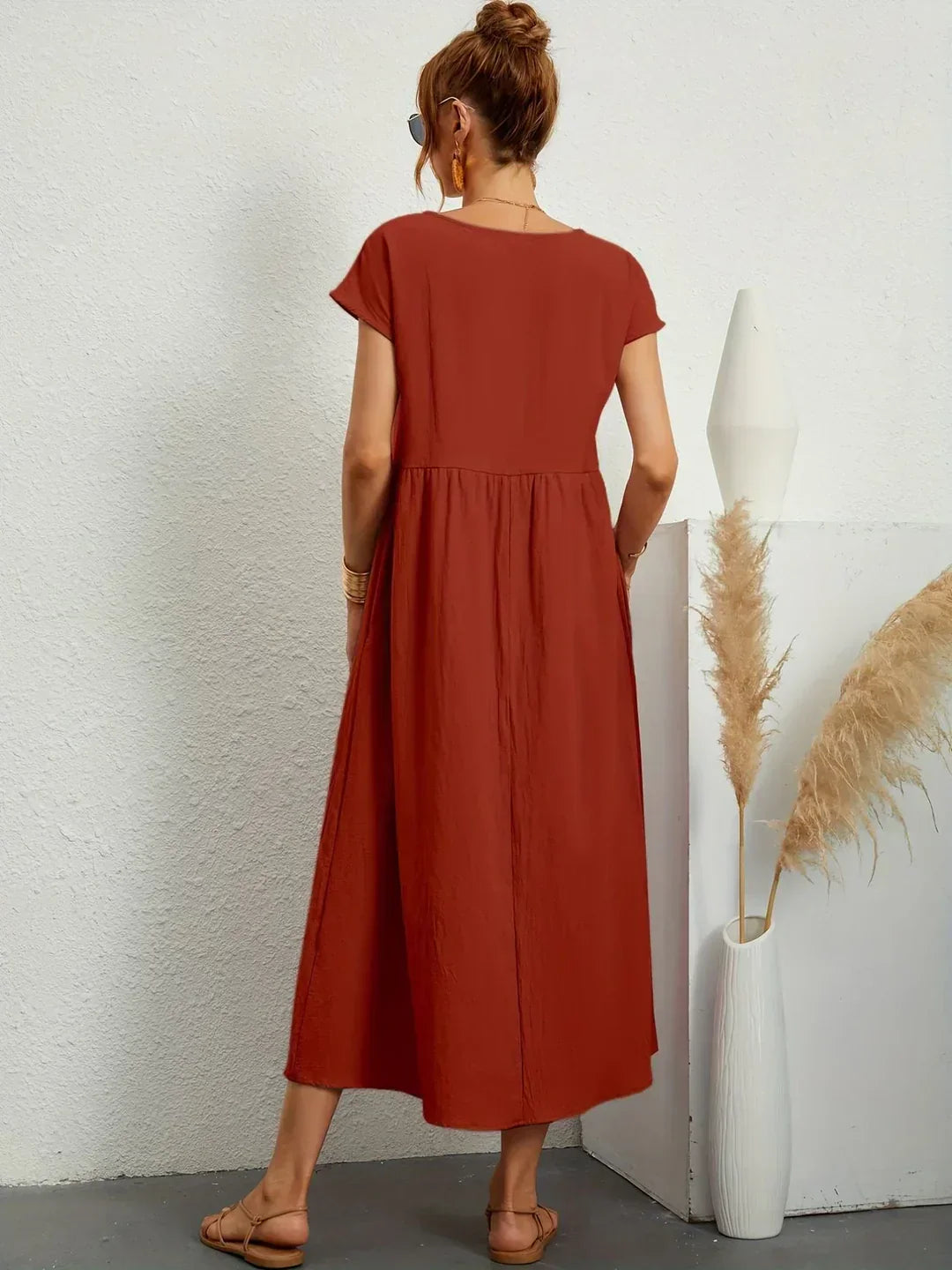Ana – Vestido midi fluido con silueta suelta