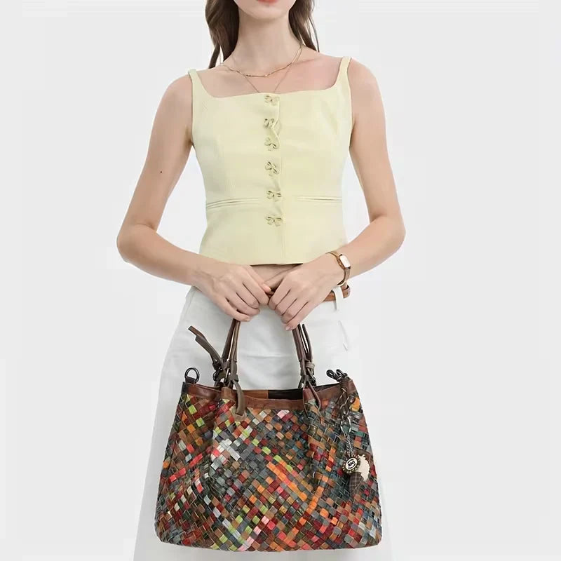 Marina – Encanto ecléctico de un bolso tote elegante