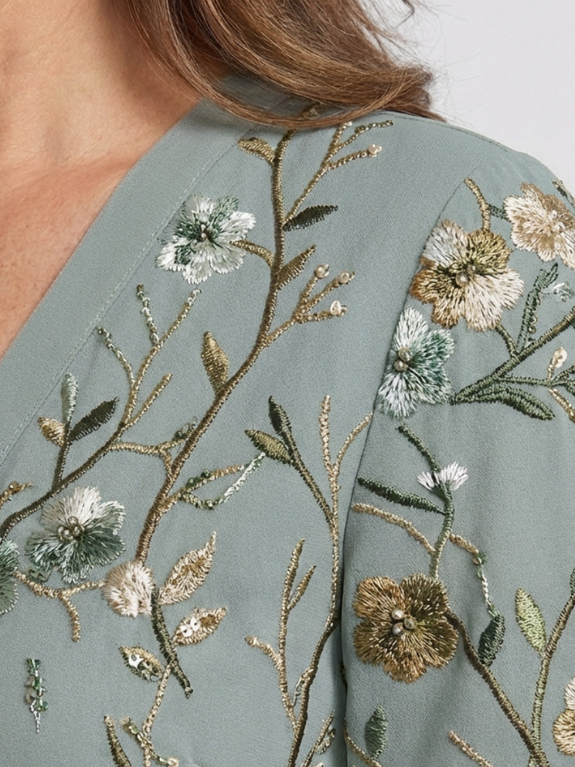 Evadne – Vestido maxi floral de manga corta con escote en V