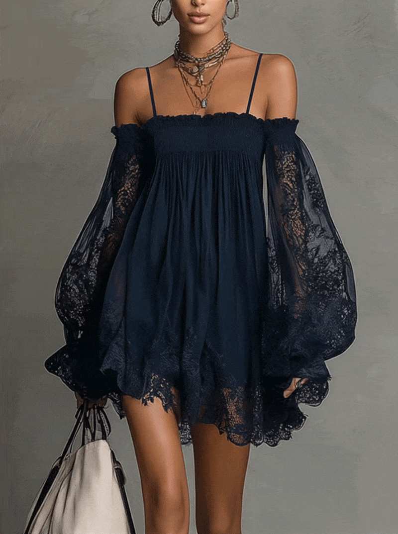 Noemi – Vestido mini elegante azul navy con hombros descubiertos y encaje