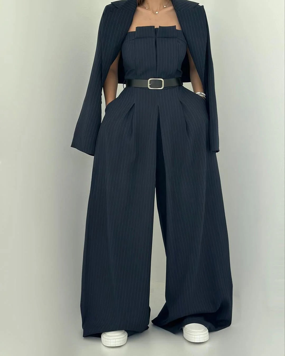 Alba – Conjunto femenino de top bustier y americana elegante