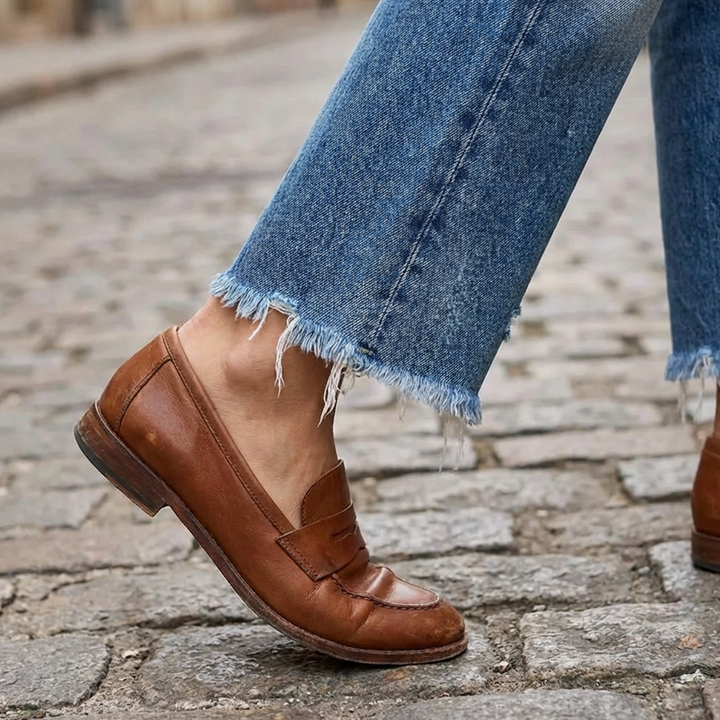 Isabel – Vaqueros rectos cortos elegantes para mujer